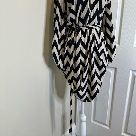Women’s Chevron Dress- sizeXL - Picture 7 of 8